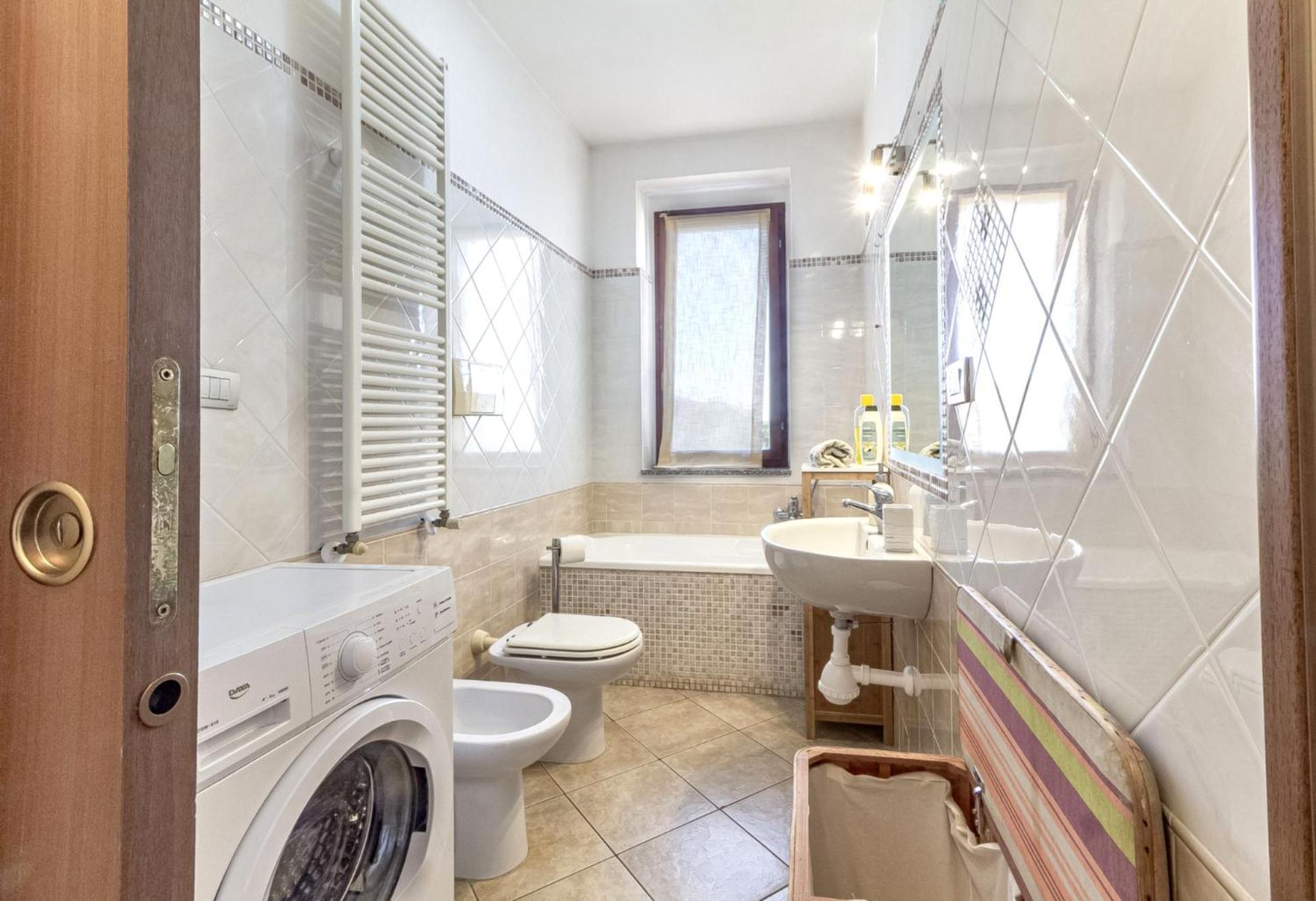 Charlotte Apartment - For Family And Groups Porto Torres Esterno foto
