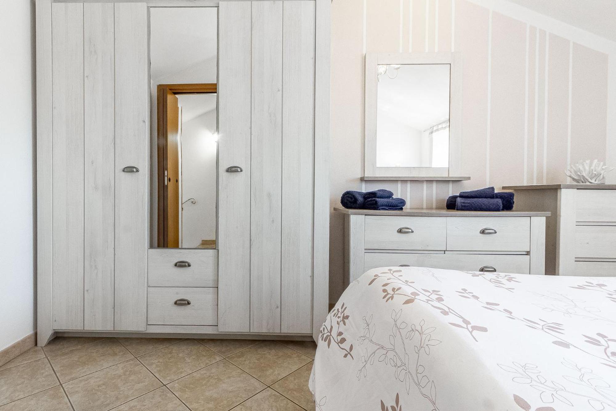 Charlotte Apartment - For Family And Groups Porto Torres Esterno foto