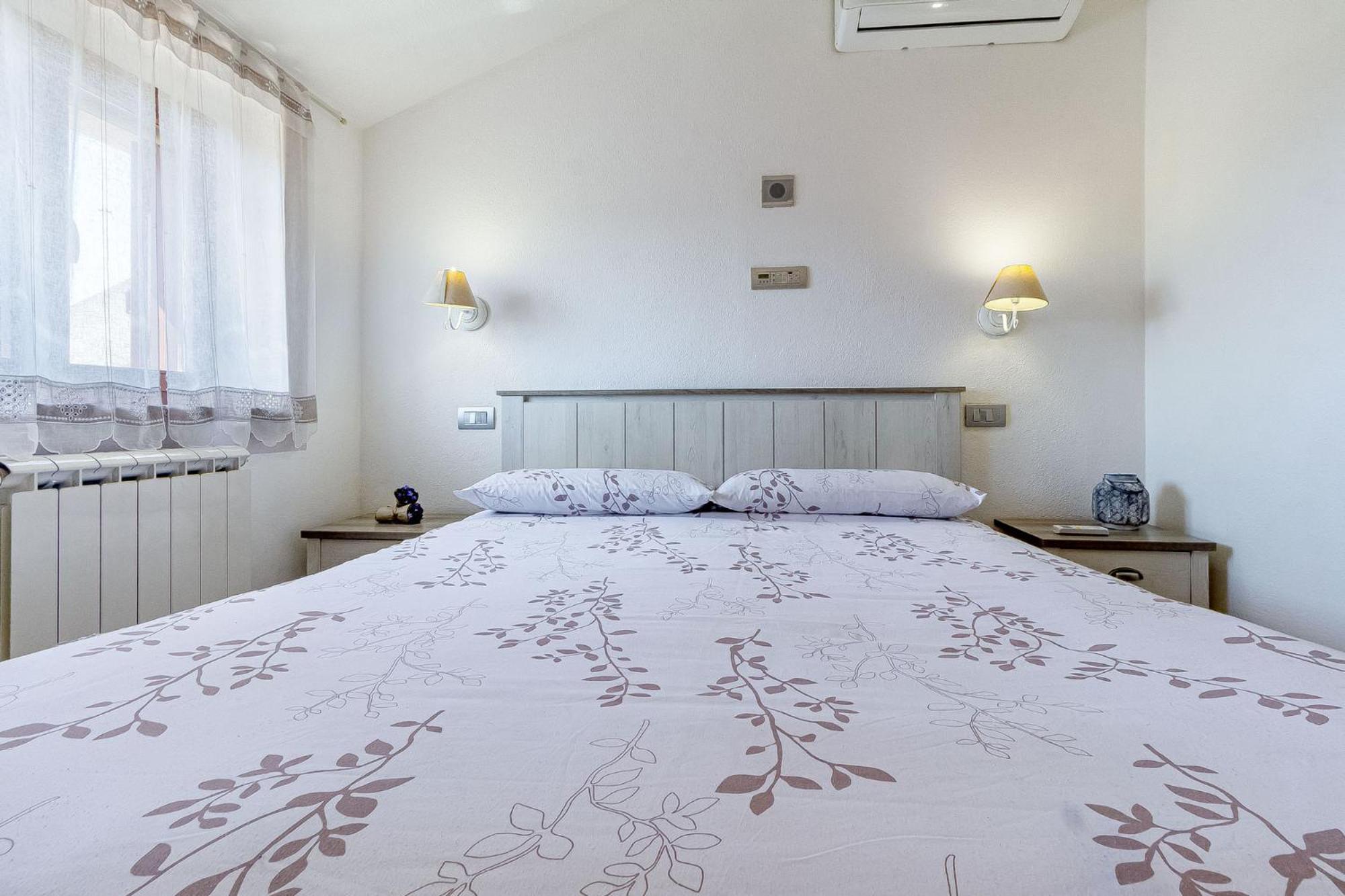 Charlotte Apartment - For Family And Groups Porto Torres Esterno foto