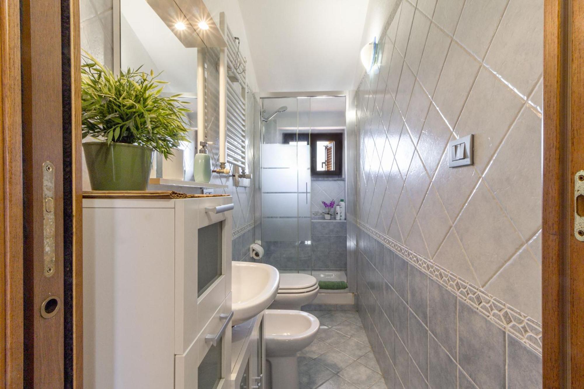 Charlotte Apartment - For Family And Groups Porto Torres Esterno foto