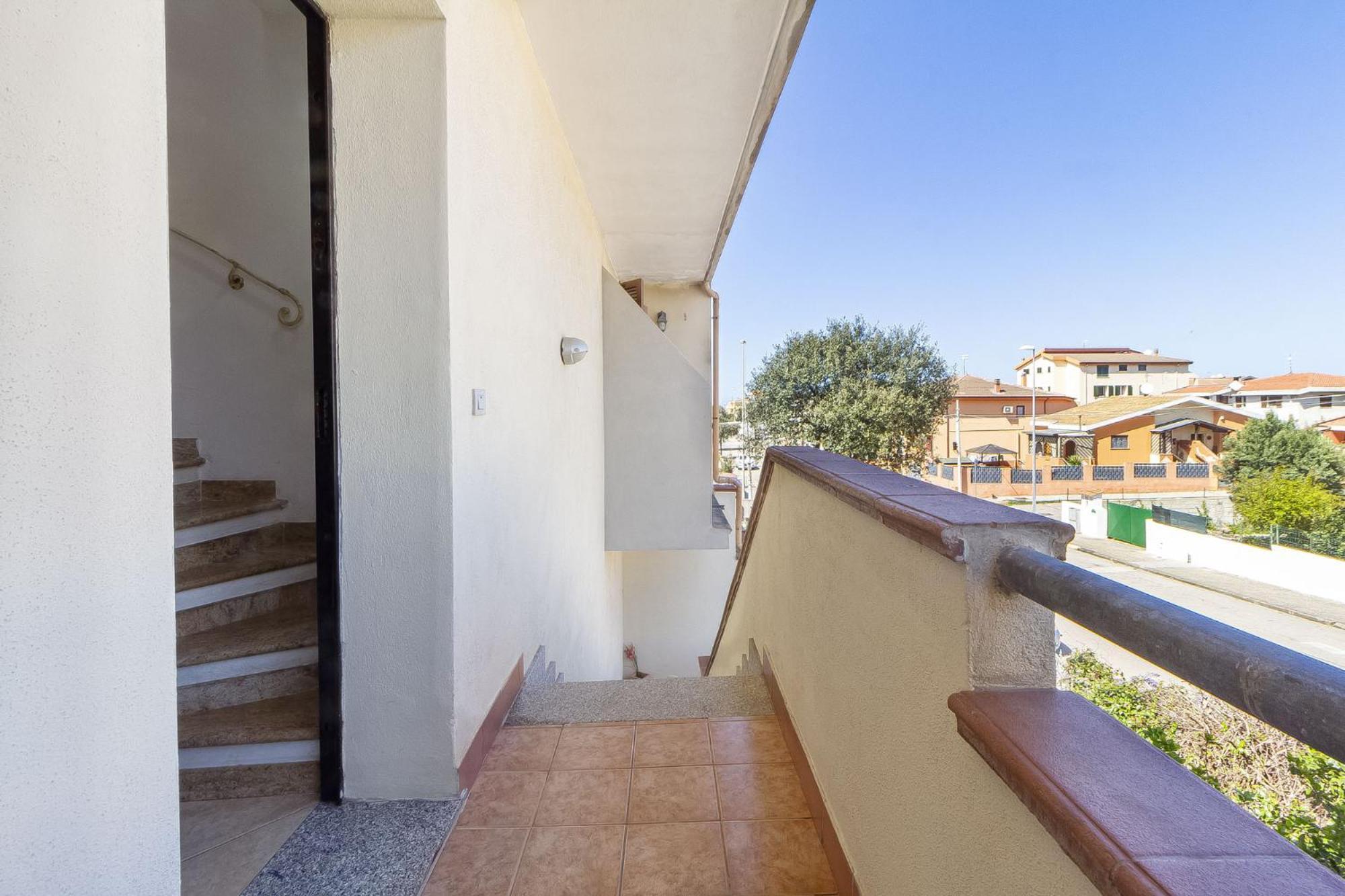 Charlotte Apartment - For Family And Groups Porto Torres Esterno foto
